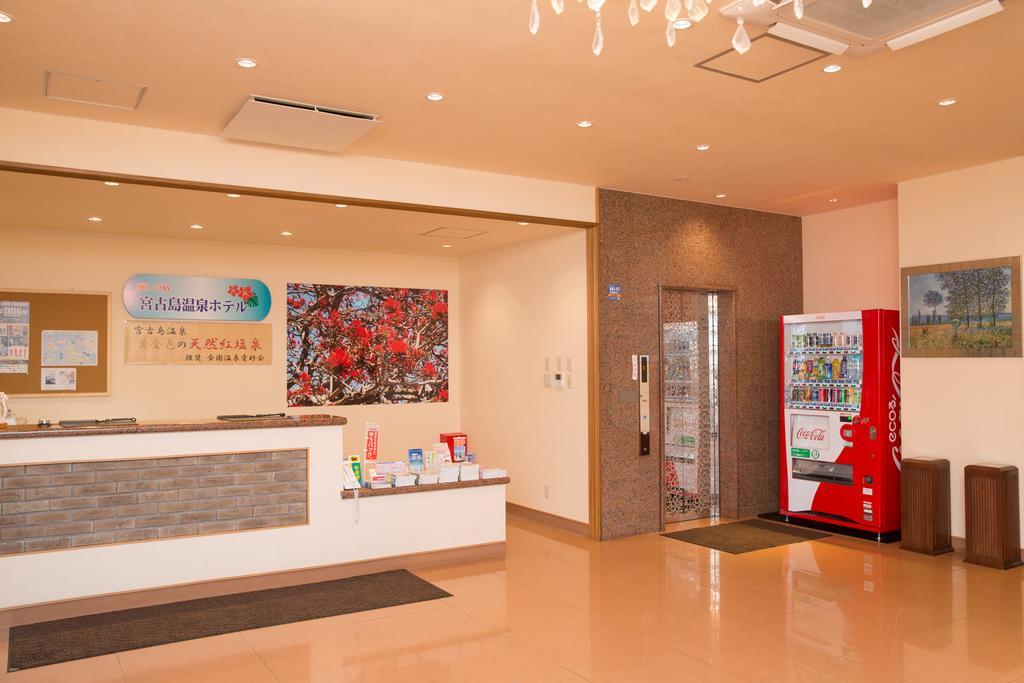 Hotel Castlevillage Miyakojima Buitenkant foto